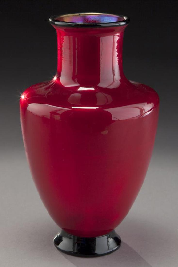 Red Tiffany favrile glass vase. (1 of 6)