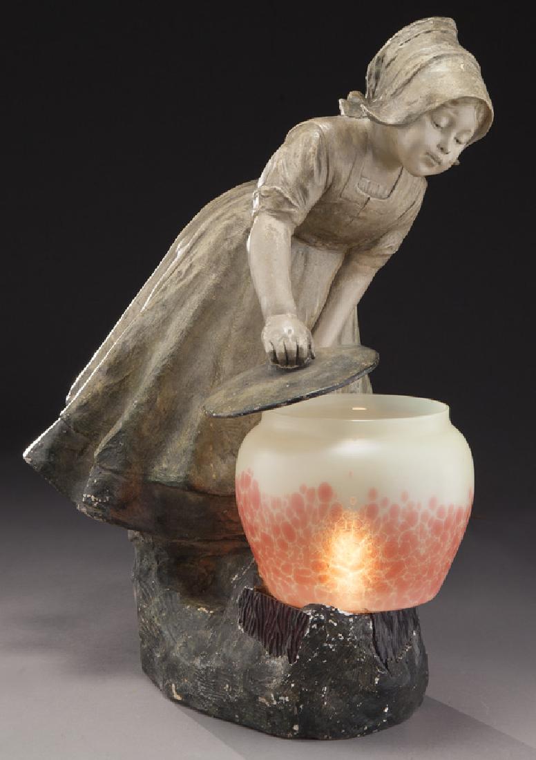 Chalkware table lamp with Dutch girl (1 of 9)
