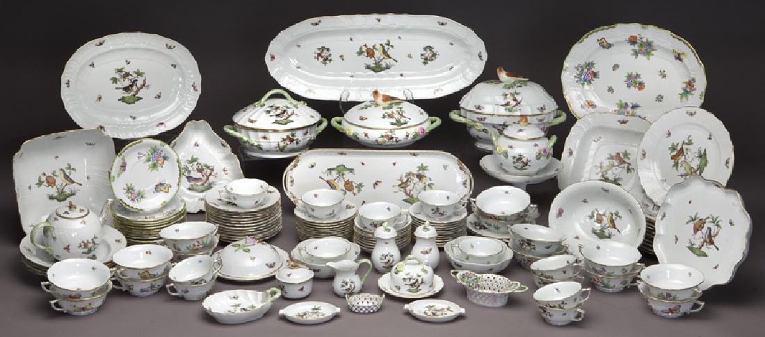 126 Pcs. Herend "Rothschild Bird" pattern dinner (1 of 11)