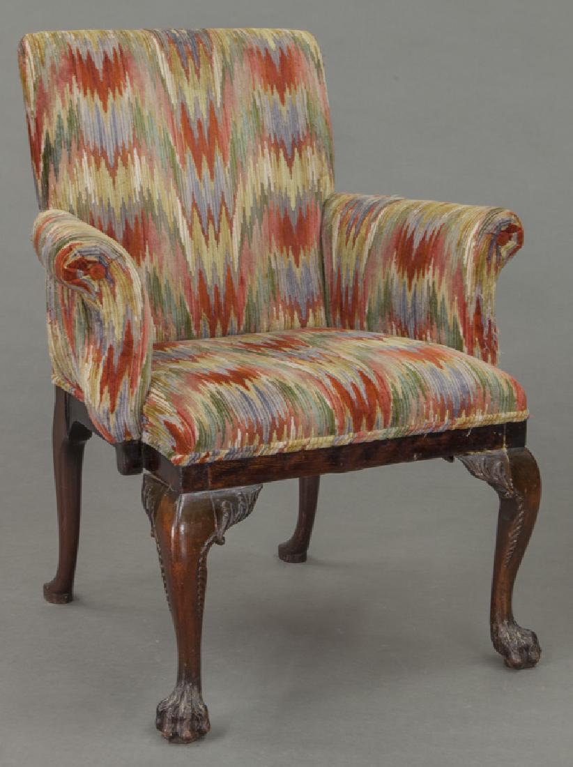 American armchair (1 of 3)