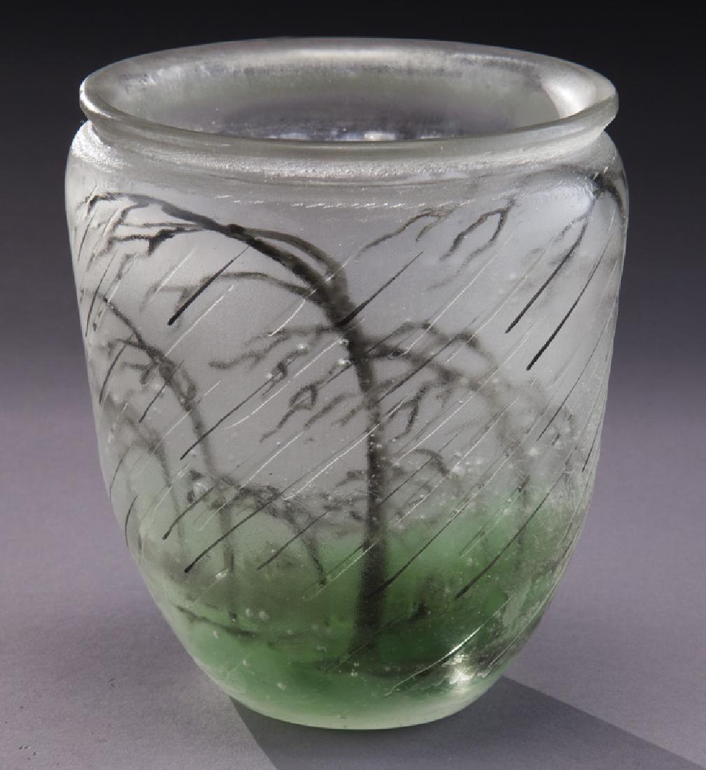 Daum Nancy French cameo paperweight style vase: Daum Nancy French cameo paperweight style vase decorated with an internal rain scene. Signed, "Daum Nancy". 4.5"H, Circa - 1900. PROVENANCE: From the Estate of John W. Lolley, Monroe, Louisiana.