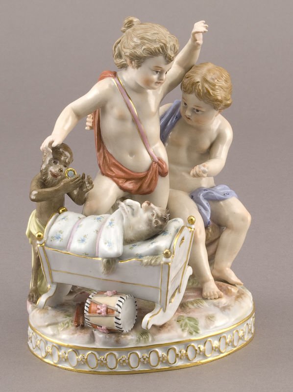 Meissen porcelain figure depicting two putti
