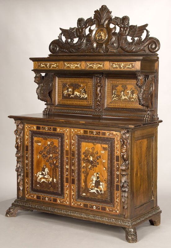 Italian Renaissance style walnut buffet - 9