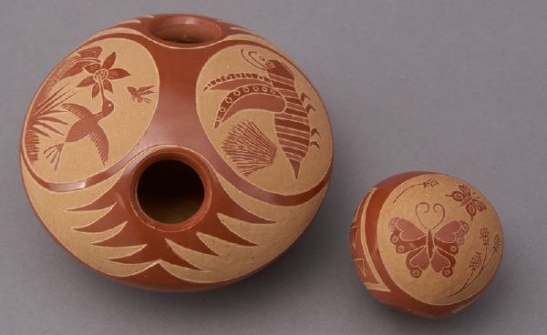 2 Pcs. Santa Clara sgraffito redware pottery - 6