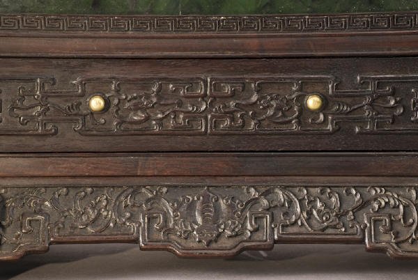Chinese Qing jade and lapis lazuli table screen - 8