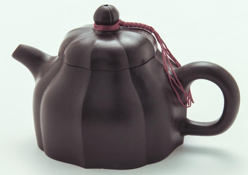 Chinese Yixing teapot by Zhangyi, (1 of 6)