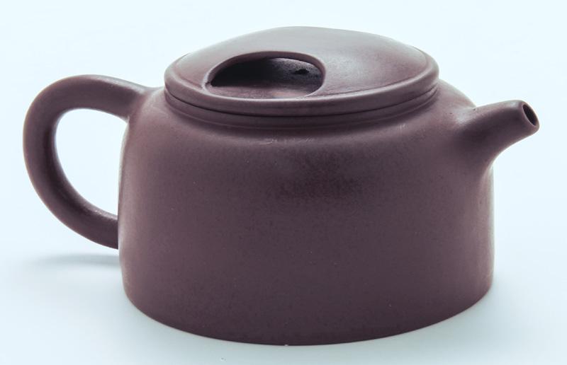 Chinese Yixin teapot by Pei Shi Min (1892-1976). (1 of 6)