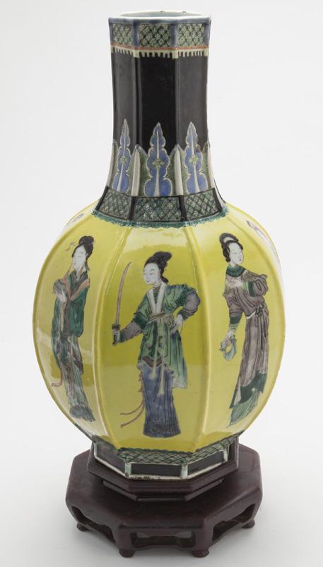 Chinese octagonal wucai porcelain vase, (1 of 8)