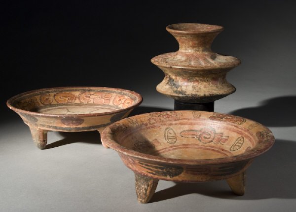 3 Pcs. Pre-Columbian pottery including: (1) Classi: 3 Pcs. Pre-Columbian pottery including: (1) Classic Mayan compound bottle reminiscent of Olmec water bottles from Puebla, Mexico, vessel has heavy mineral and manganese deposits and erosion, El Salvad