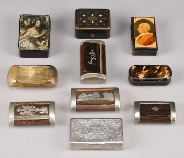 (10) snuff boxes, tortoise, papier-mache, horn: and silver on wood. Largest: 2" x 3", Circa - 19th C.