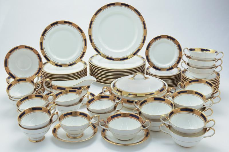 (91) Pcs. Aynsley Empress Cobalt dinner service, (1 of 5)