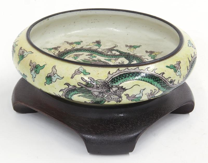 Chinese Qing Su San Cai porcelain brush washer, (1 of 6)