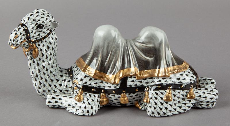 Large Herend resting camel, (1 of 12)