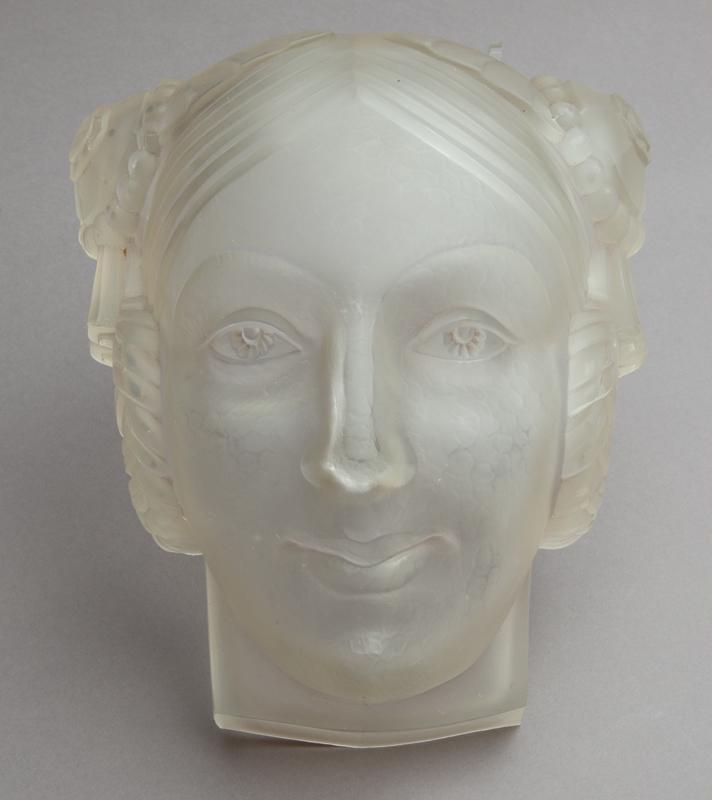 Sabino glass classical female wall mask. (1 of 8)