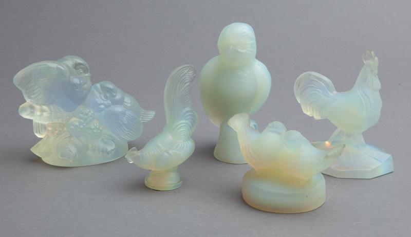 (5) Sabino opalescent glass birds figures. (1 of 11)