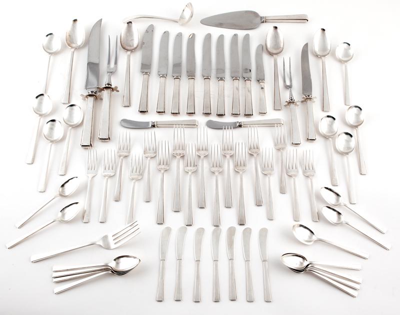 (67) Pcs. Lunt Modern Classic sterling flatware (1 of 6)