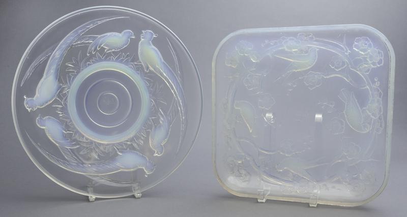(2) Sabino opalescent glass serving platters, (1 of 9)