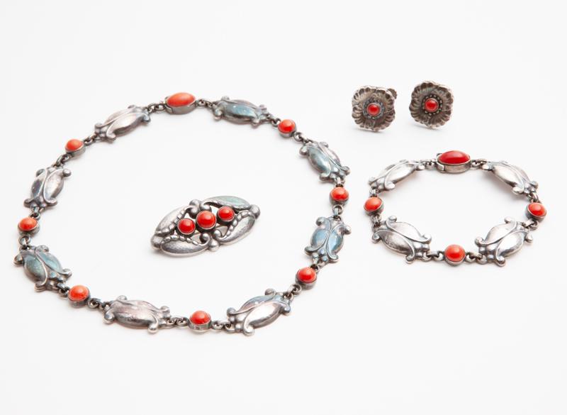 Georg Jensen jewelry suite (1 of 9)