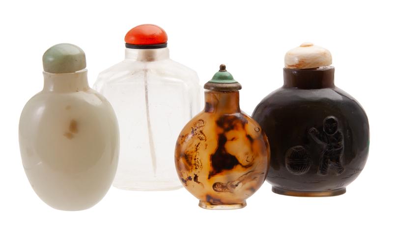 (4) Chinese Qing carved snuff bottles (1 of 7)