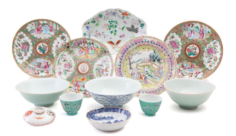 (12) Pcs. Chinese Qing porcelain wares (1 of 8)