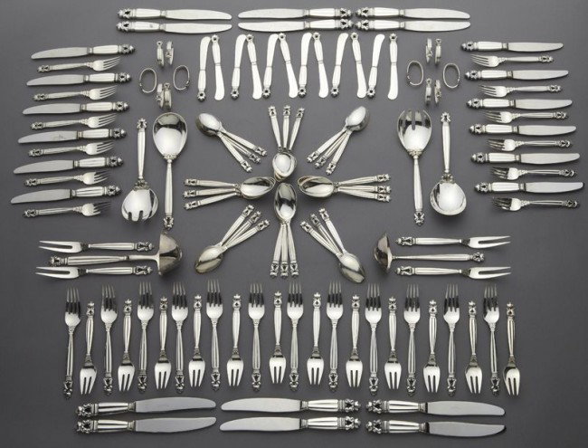 118Pcs. Georg Jensen silver Acorn pattern flatware: all marked for Georg Jensen Sterling silver Denmark. Set includes: (12) Luncheon knives (12) Dinner knives (12) Dinner forks (12) Paddle butter spreaders, all sterling (12) Fish forks (12) Forks (12) 
