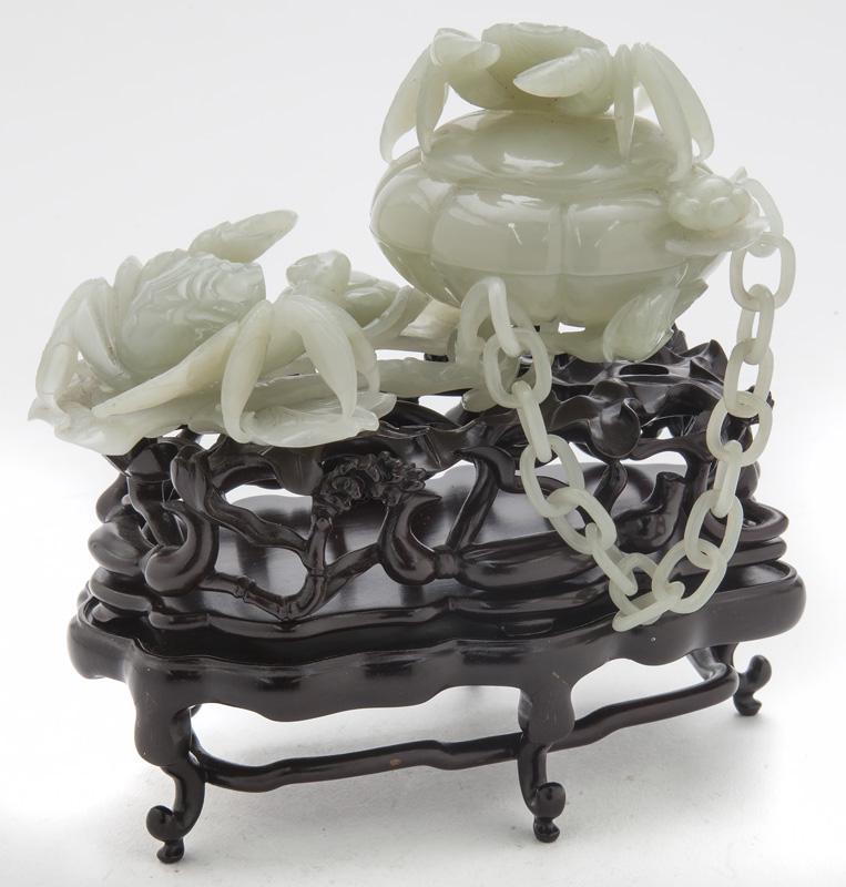 Chinese Qing carved jade box, (1 of 11)