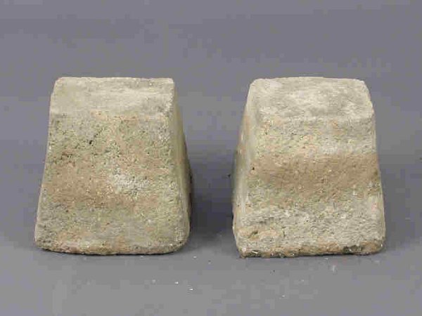 Two pair of stone garden ornaments. 22" - 2