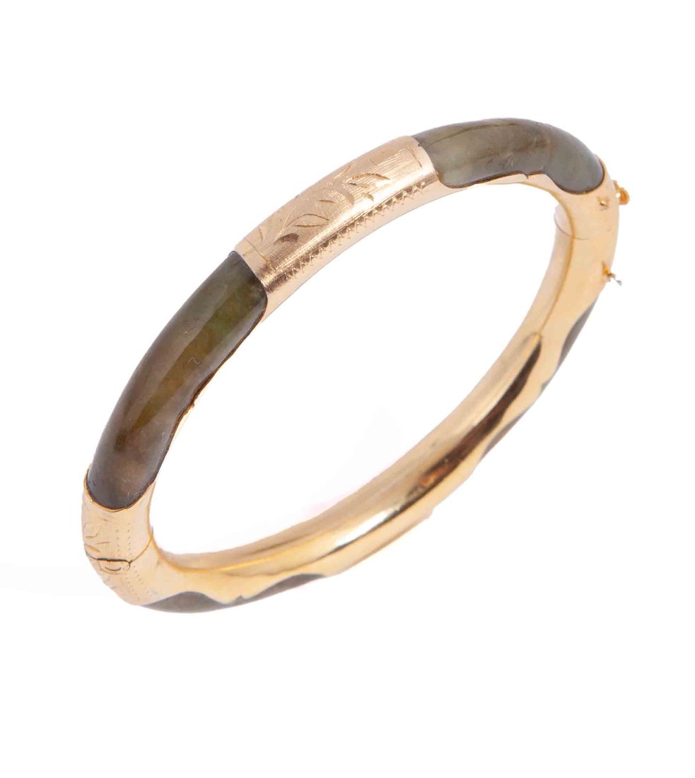 Jade and Gold Bangle Bracelet (1 of 6)