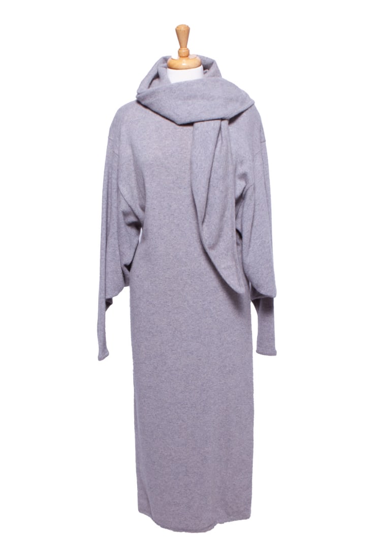 Lauren Nicole Scottish Cashmere Vest Dress: Asymmetrical dress in gray, 100% pure cashmere. Size M In pristine condition