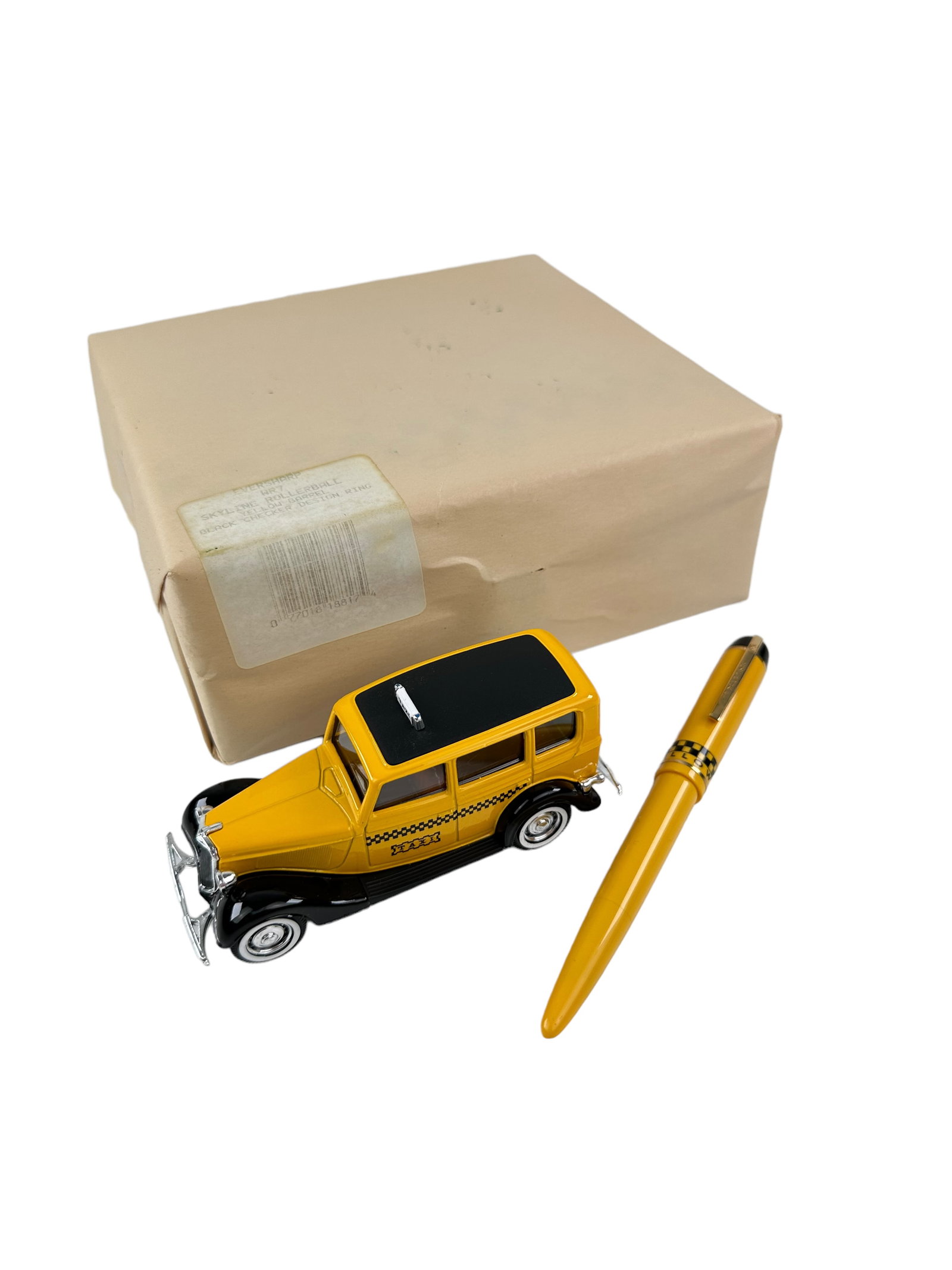 NIB EVERSHARP SKYLINE YELLOW BARRELL FOUNTAIN PEN & CAB (1 of 2)