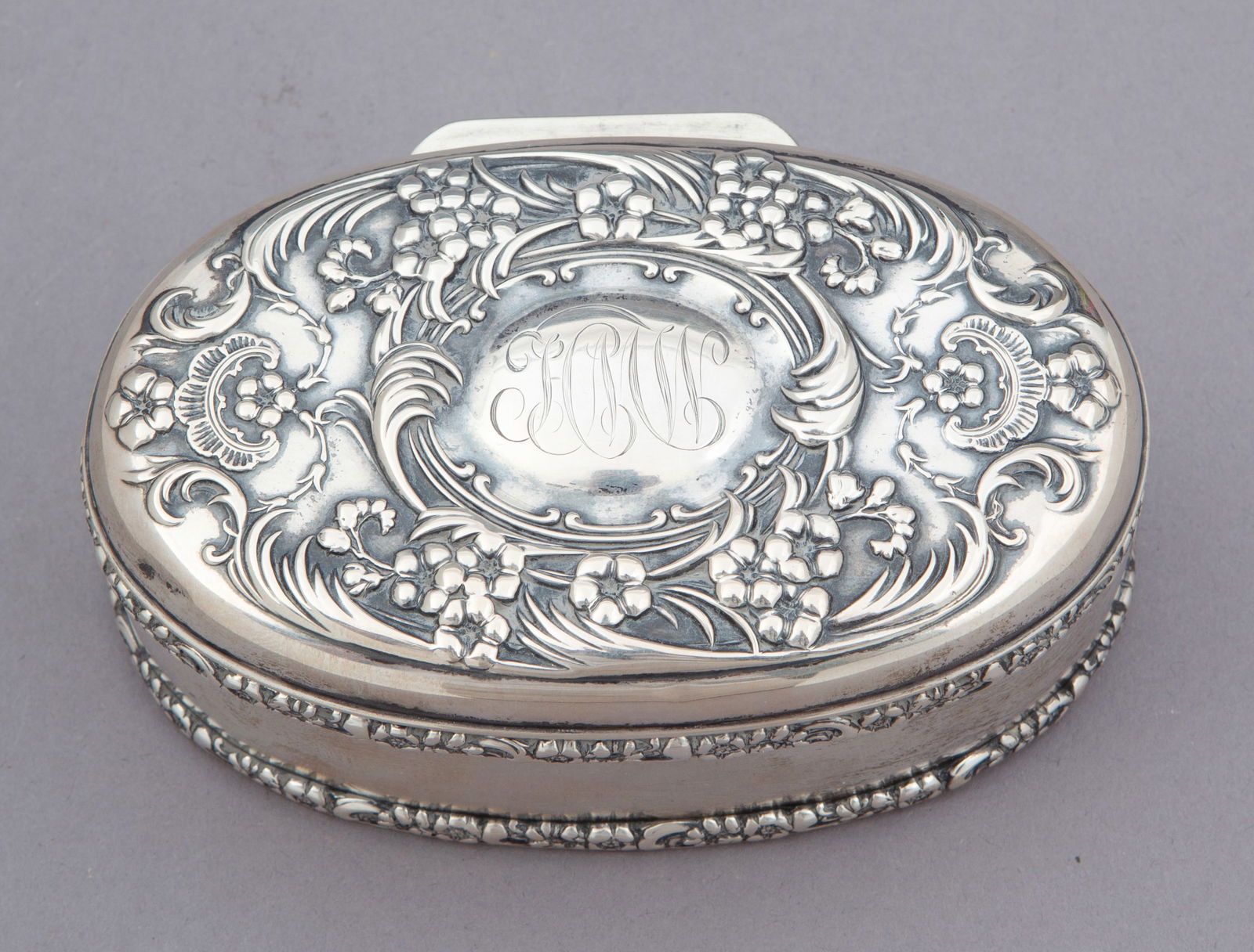 Antique Whiting Sterling Silver Box (1 of 7)