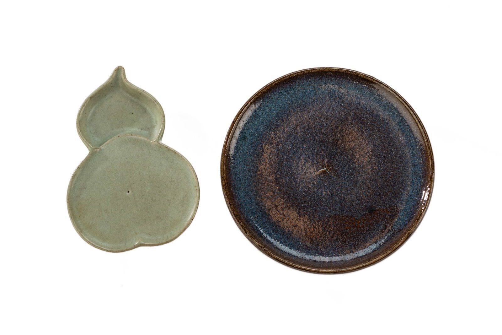 Two Chinese Porcelain Dishes (1 of 7)