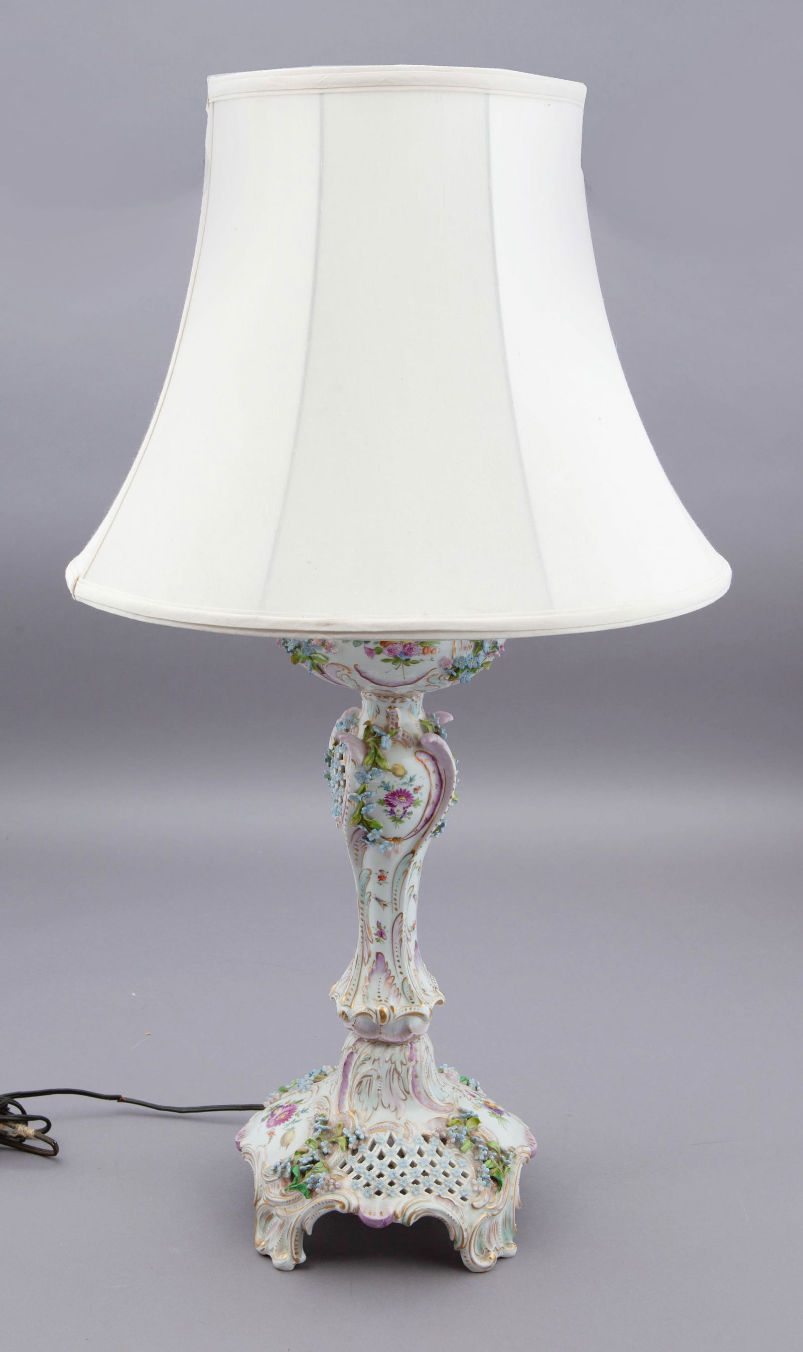 Late 19th Century Carl Thieme Porcelain Meissen Lamp (1 of 7)