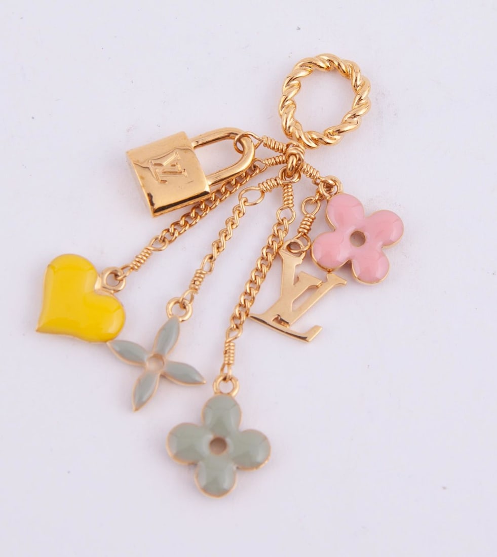 Louis Vuitton Pendant (1 of 3)
