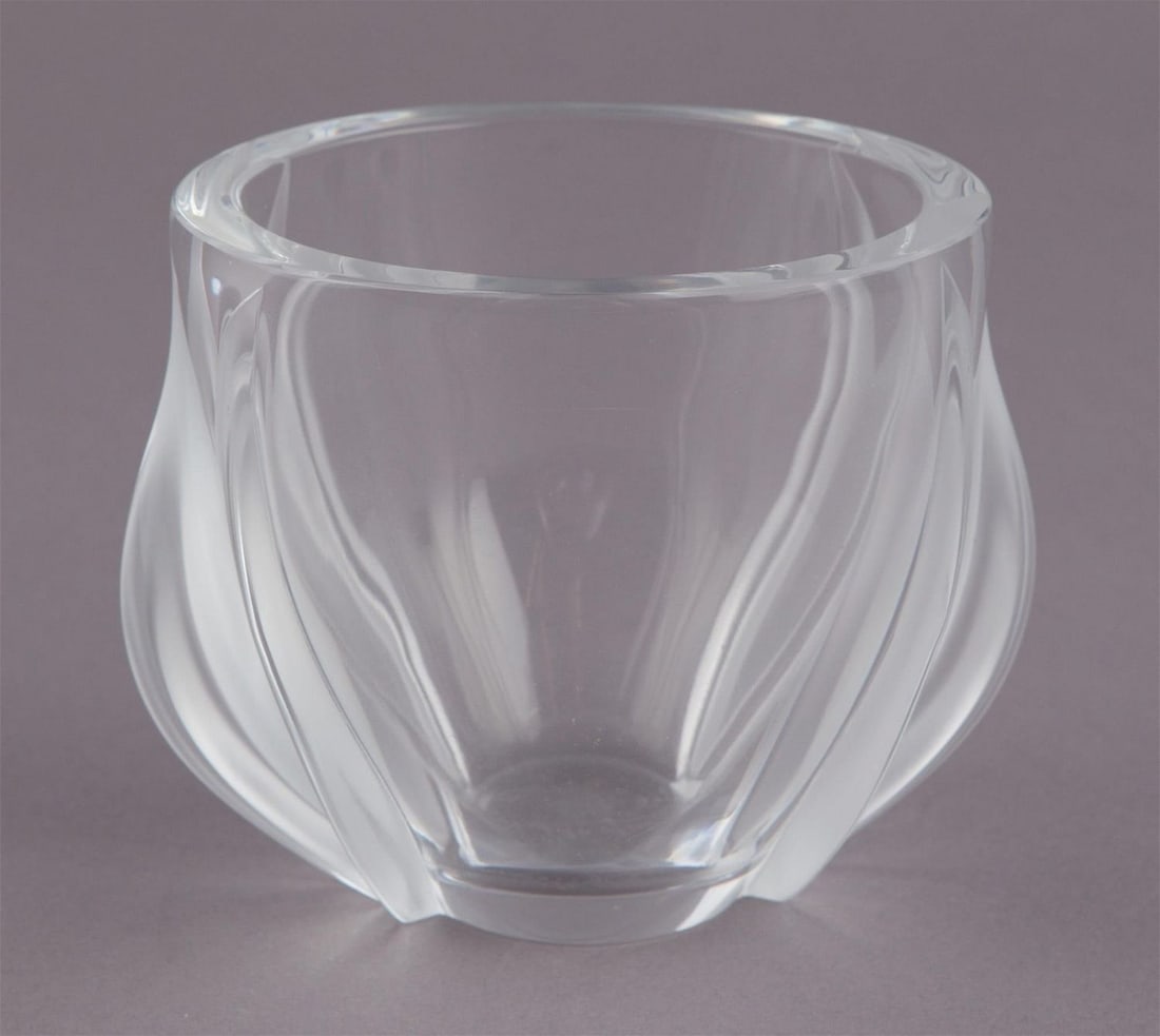 Lalique Deux Tulipes Frosted & Crystal Bowl (1 of 6)