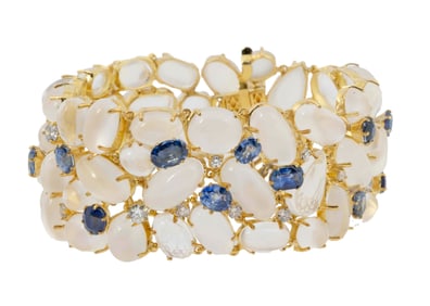 Ladies Elegant Rainbow Moonstone and Natural Sapphire Bracelet