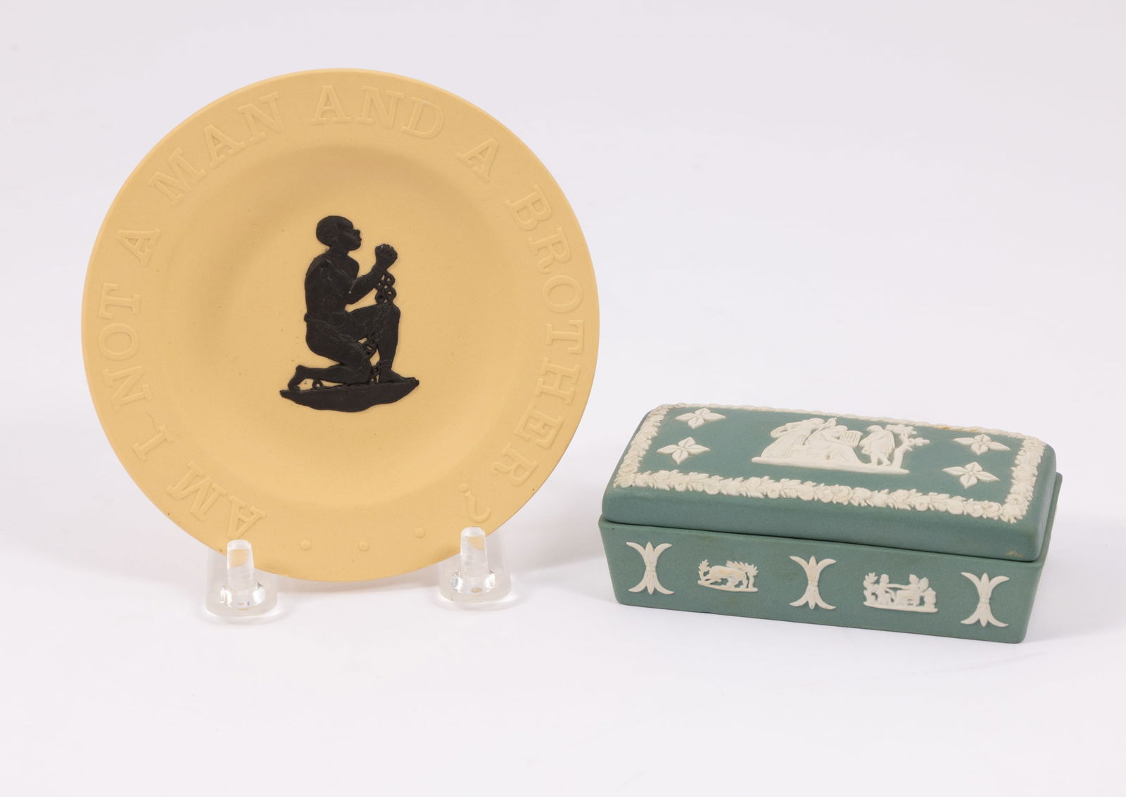 Pair of Unique Wedgwood Jasperware Pieces (1 of 5)