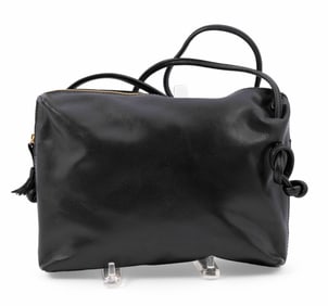 Ladies Viintage Bottega Veneta Leather Handbag