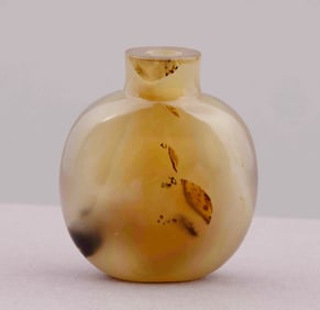 Chinese Agate Snuff Bottle