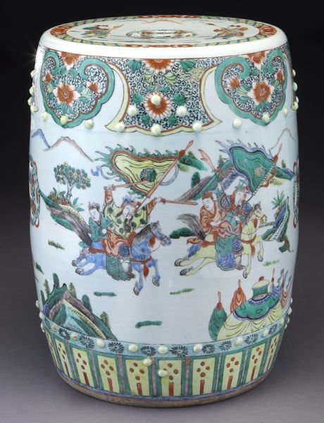 Chinese Qing famille rose porcelain garden stool: Chinese Qing famille rose porcelain garden stool depicting warriors in a battle field. 18.25"H, Circa - 19th C.