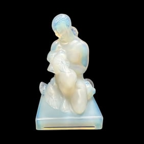 Sabino Opalescent Glass Sculpture Woman with Doves