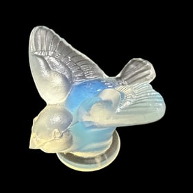 Vintage Sabino Miniature Opalescent Glass Bird
