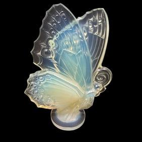 Sabino Large Butterfly in Opalescent Glass