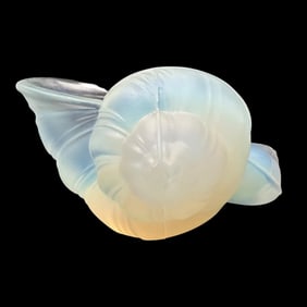 Sabino Opalescent Glass Seashell