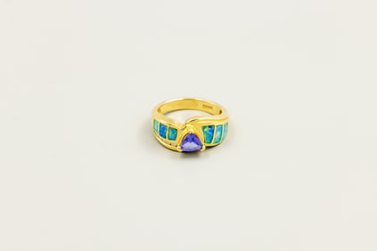 Ladies Vintage 14K Yellow Gold Tanzanite Opal and Diamond Ring