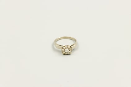 Vintage Lady's Diamond & Platinum Ring