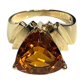 Ladies Vintage 10K Yellow Gold and Citrine Ring