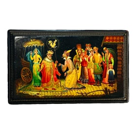 Vintage Russian Lacquer Trinket Box Featuring a King and Peasant Signed