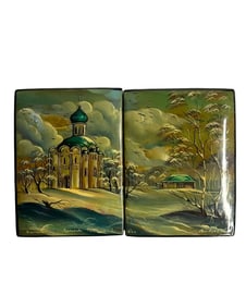 Vintage Russian Fedoskino Lacquered Trinket Box Depicting the Church of the Intercession