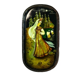 Russian Lacquer Box Featuring a Royal Maiden
